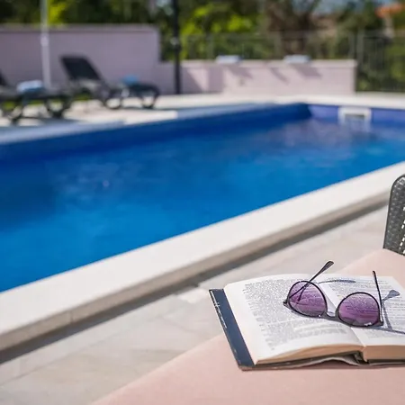 Nana Сasa de vacaciones Marčana
